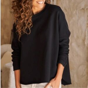 Frank&Eileen Anna Long-Sleeve
Capelet triple fleece in Black Size XS